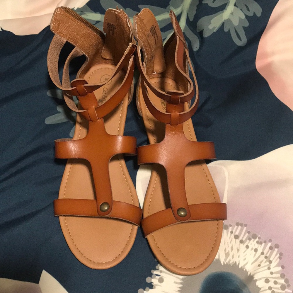 Adorable brown sandals
